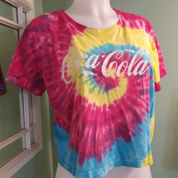 Size L Coca-Cola tie-dye short sleeve crop top - Picture 2 of 12